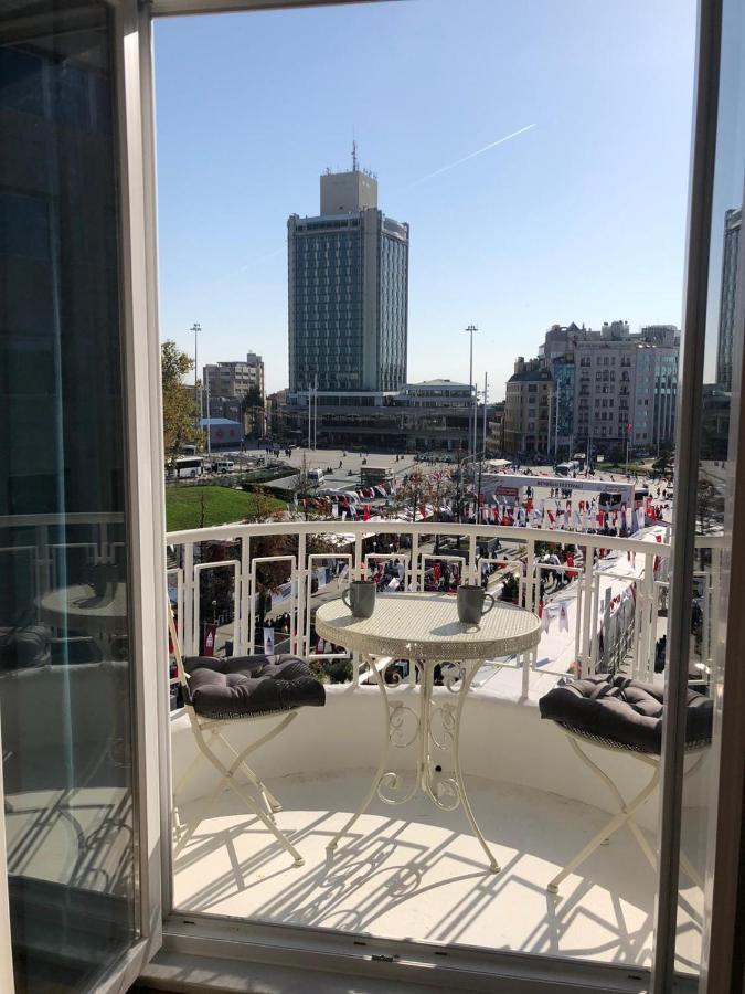 דירה Great View Of Taksim Square, Luxury Furnished On Main Street Of Taksim, Partial Sea View *